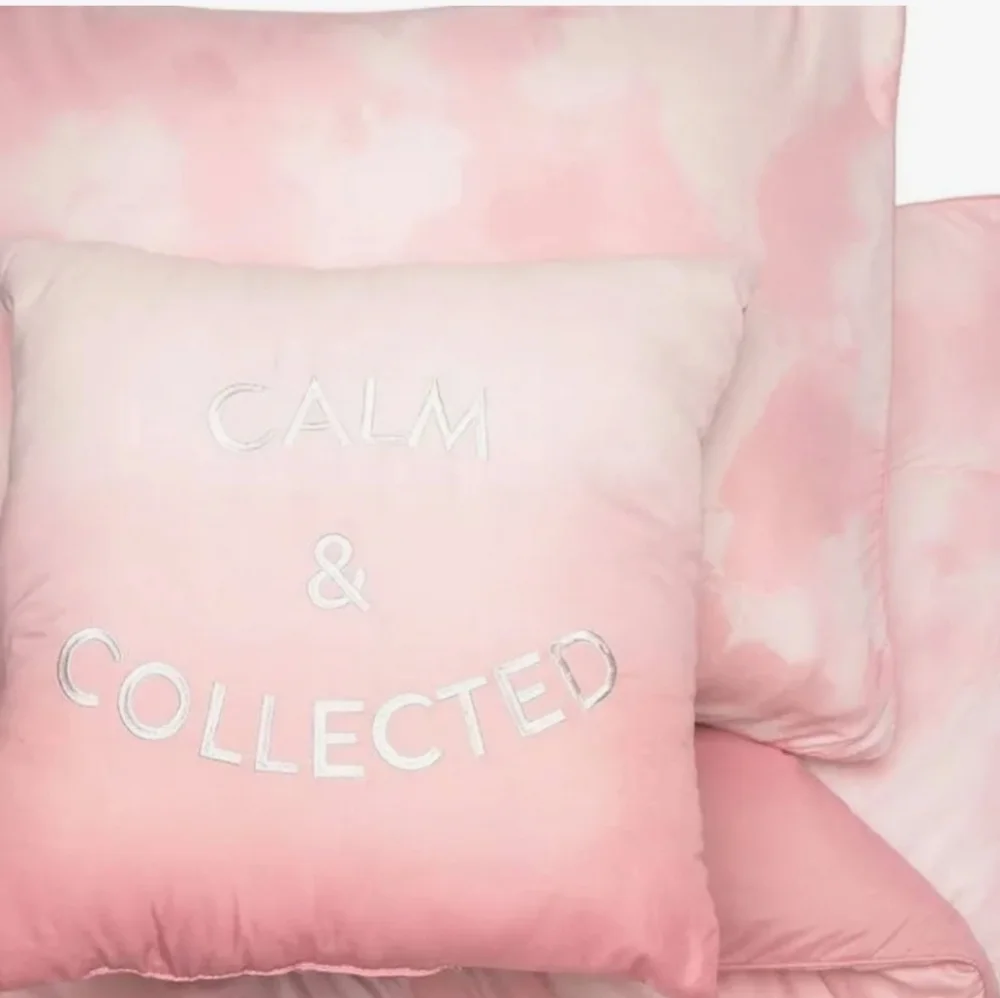 BCBG 8-PIECE BED IN A BAG SET, Queen, Calm & Collected,Pink,Retail $195.00 USD